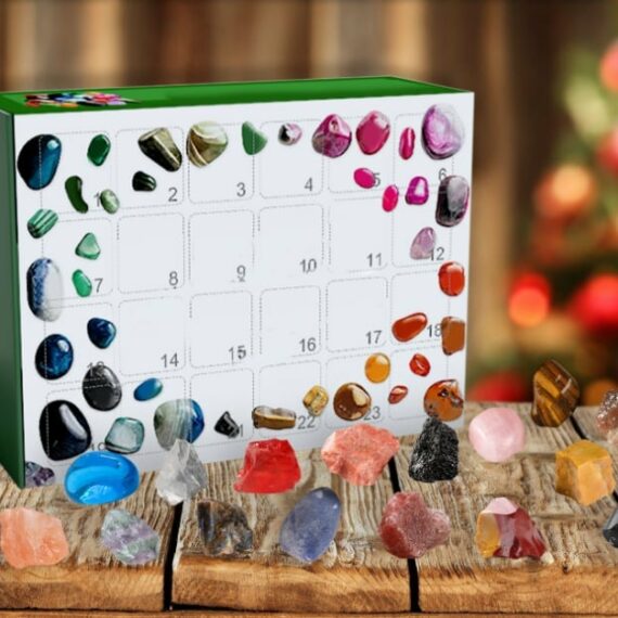 Crystal ore Advent Calendar 2022Contains 24 Crystal ore gifts Lulunami