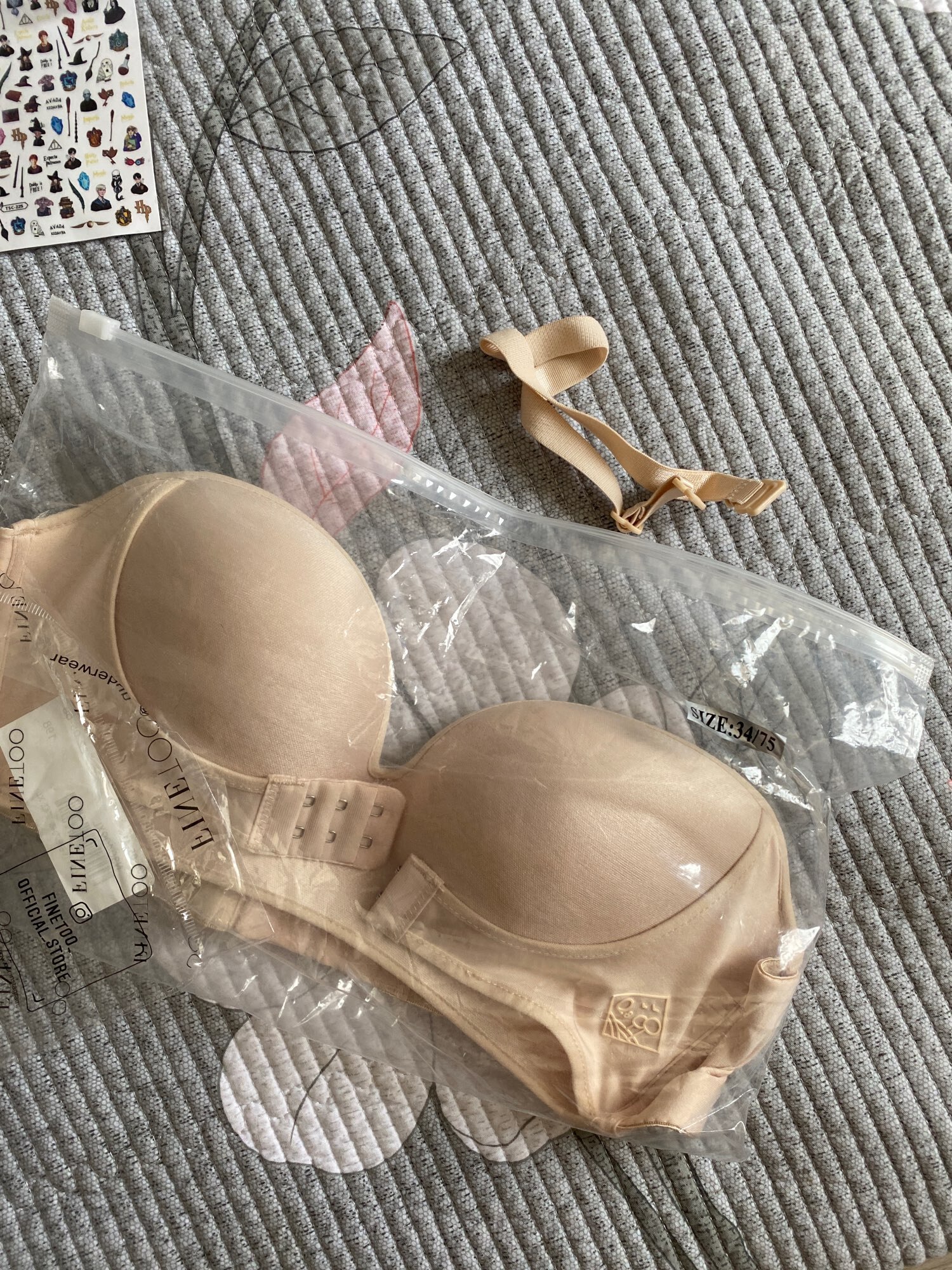 STRAPLESS PUSH UP BRA