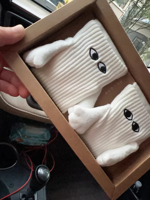 Hand in hand socks