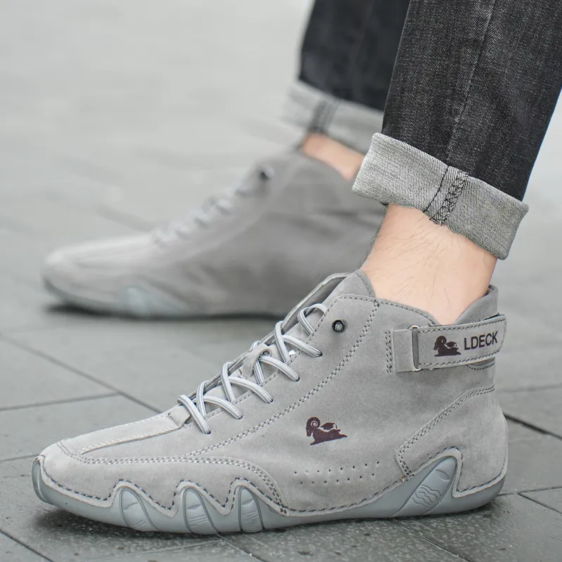 heavy duty hiking shoes